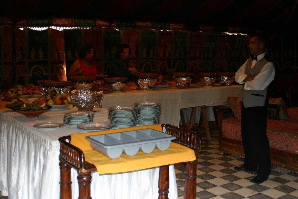 Hotel Riad L' Arganier D' Or Aït el Rhazi Exterior foto